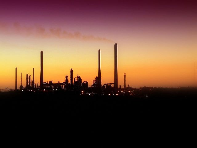 oil refinery resize medium