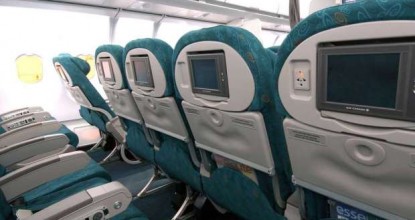 ‘A huge safety issue’: Canada needs standards to prevent cramming too many people on flights, advocate&nbsp;says